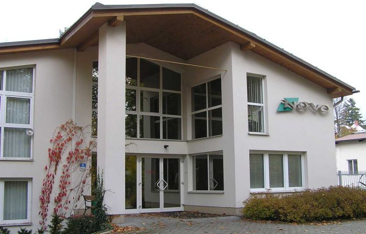 Administrativní budova firmy NOVO, Bruntál, 1997
